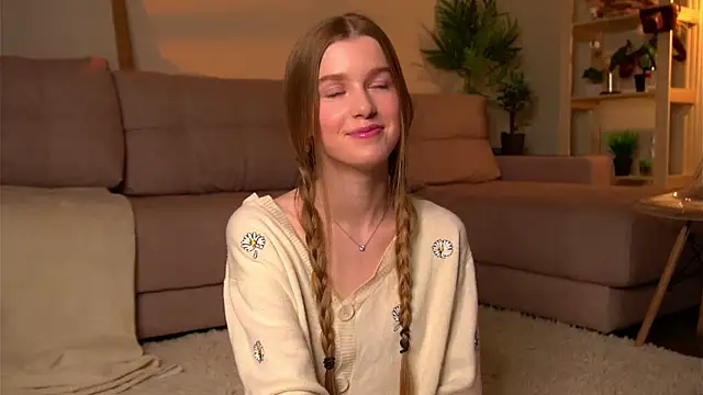 LornaCritchlow online show from March 2025 06:23:02 PM