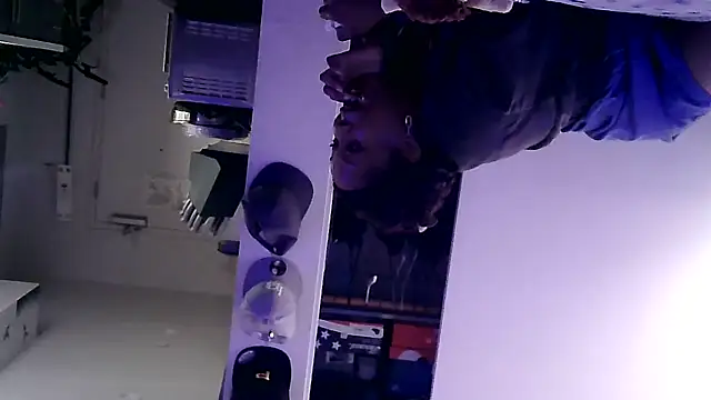 sexyblackcouple20 online show from March 2025 08:48:01 AM