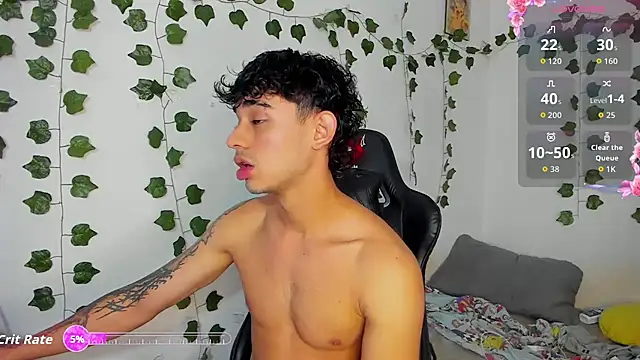 Snapshot of Noah_milleer chatting on October 2025 03:46:02 PM Noah milleer online show from October 2025 03:46:02 PM