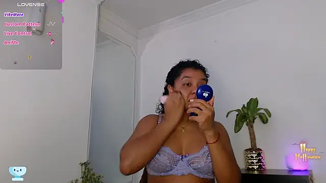 Snapshot of victtoria_cane63 chatting on October 2025 11:14:01 PM victtoria cane63 online show from October 2025 11:14:01 PM