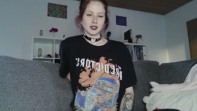 SweetSeraphine online show from September 2025 04:34:01 PM