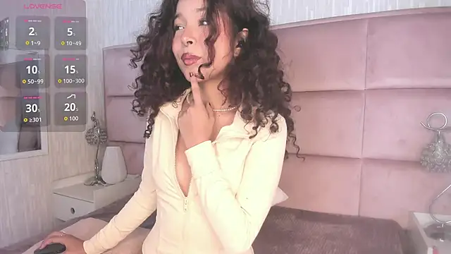 Snapshot of Marianna_Ray_ chatting on September 2025 08:25:01 PM Marianna Ray online show from September 2025 08:25:01 PM