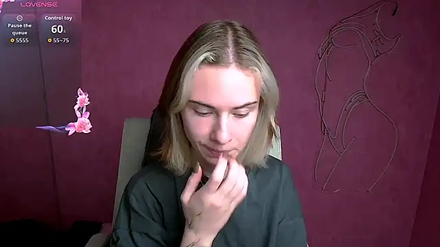 Fiona Night online show from October 2025 05:07:02 AM