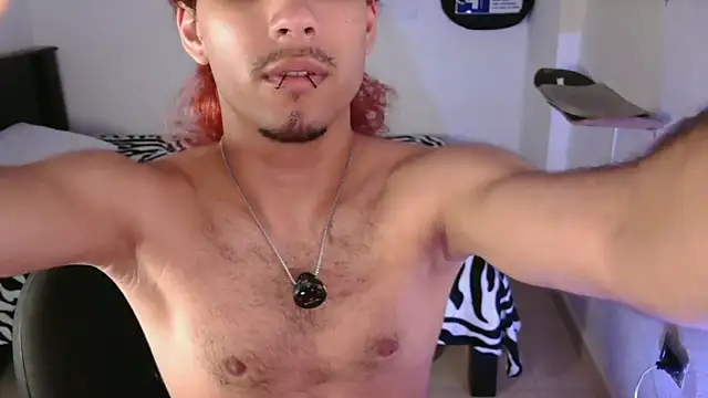 Snapshot of oezack___ chatting on October 2025 05:10:01 AM oezack online show from October 2025 05:10:01 AM