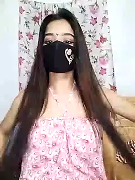 Orna-1 online show from October 2025 08:41:01 PM