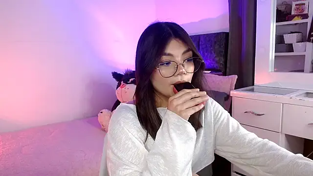  Camilaaa  online show from October 2025 06:43:02 AM