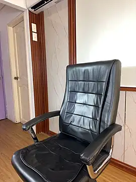 PinkyMoon online show from October 2025 05:16:02 AM