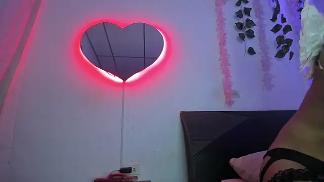 Snapshot of G_obedient_boy chatting on March 2025 12:21:02 AM G obedient boy online show from March 2025 12:21:02 AM