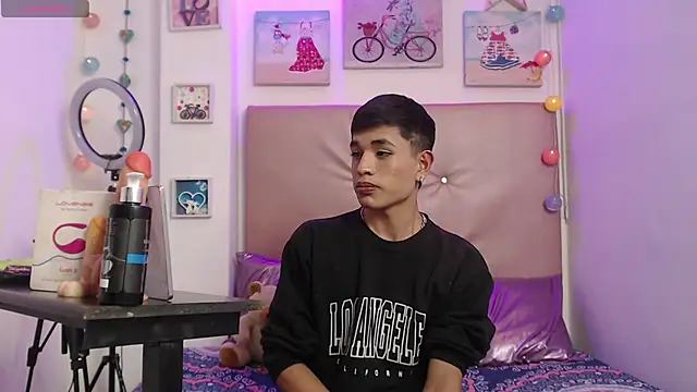 willians   0 online show from November 2025 03:28:01 AM