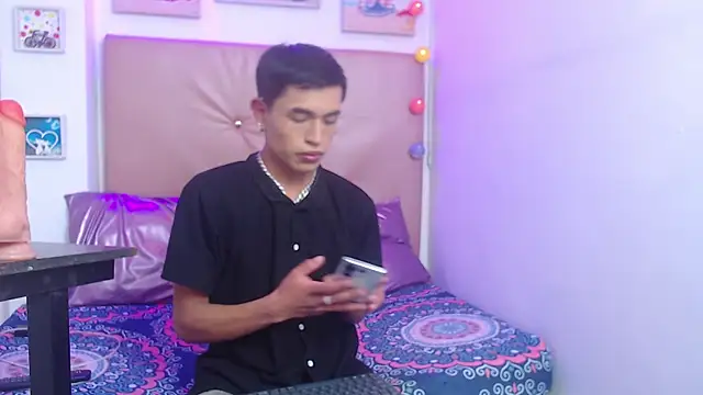 willians   0 online show from November 2025 03:50:02 AM