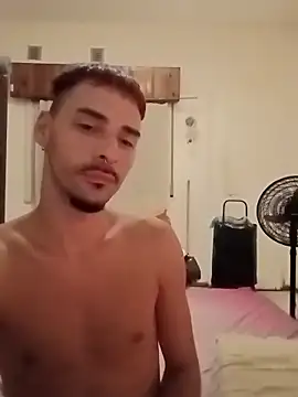 Snapshot of giulianosperanza chatting on February 2025 06:10:02 AM giulianosperanza online show from February 2025 06:10:02 AM