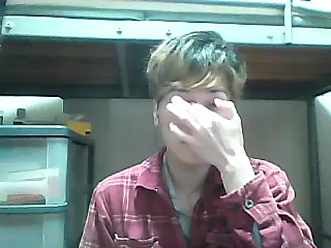 Snapshot of mgnhiroyuki chatting on March 2025 04:24:02 PM mgnhiroyuki online show from March 2025 04:24:02 PM