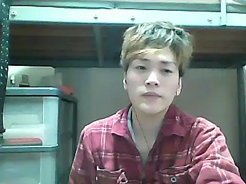 Snapshot of mgnhiroyuki chatting on March 2025 06:32:01 AM mgnhiroyuki online show from March 2025 06:32:01 AM