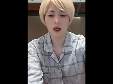 Snapshot of mgnhiroyuki chatting on November 2025 03:42:02 AM mgnhiroyuki online show from November 2025 03:42:02 AM