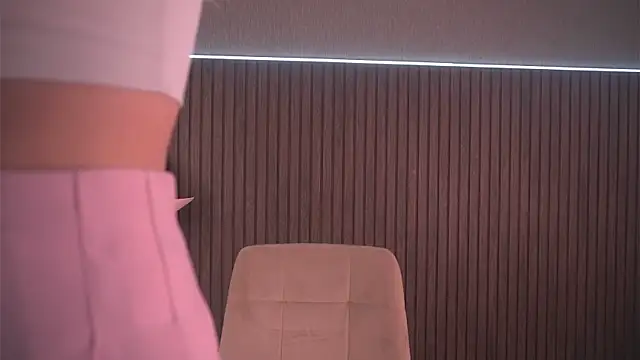 christie luv online show from September 2025 05:11:02 AM