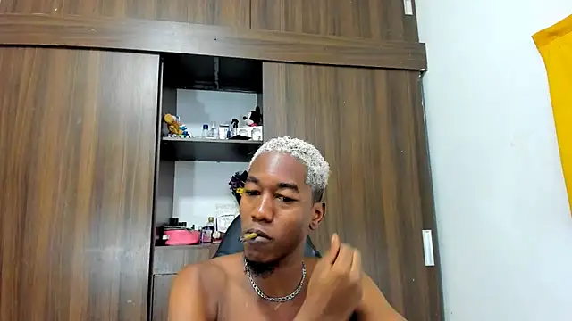 Snapshot of Dreamastercum_ chatting on October 2025 01:30:01 PM Dreamastercum online show from October 2025 01:30:01 PM