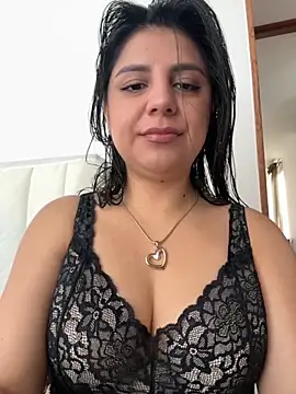 AliceGarc online show from September 2025 05:26:03 PM