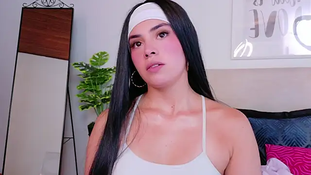 Snapshot of SaritaBratz chatting on October 2025 08:39:02 PM SaritaBratz online show from October 2025 08:39:02 PM