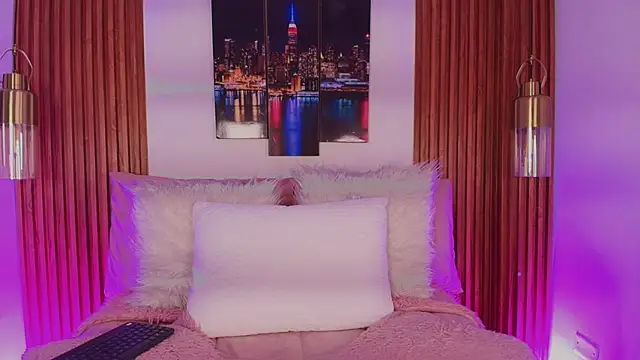 Jonas Rivers online show from November 2025 03:28:01 AM