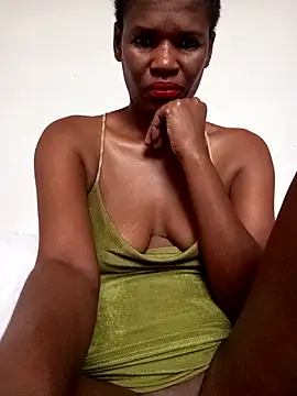 Snapshot of Missvixen81 chatting on October 2025 11:20:02 AM Missvixen81 online show from October 2025 11:20:02 AM