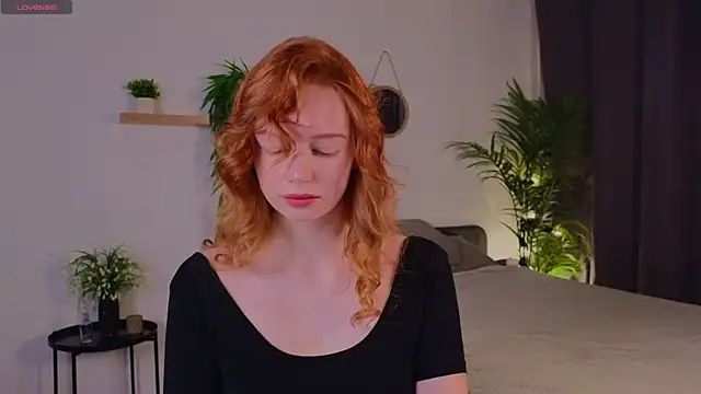 Ckarollina online show from October 2025 02:38:02 PM