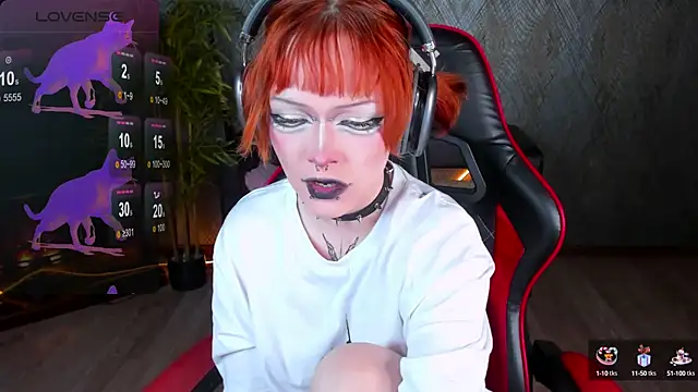 NicoleFlloret online show from October 2025 08:38:02 PM