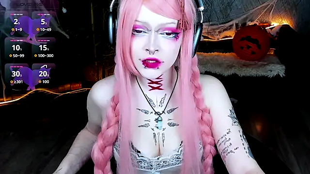 NicoleFlloret online show from October 2025 08:48:02 PM