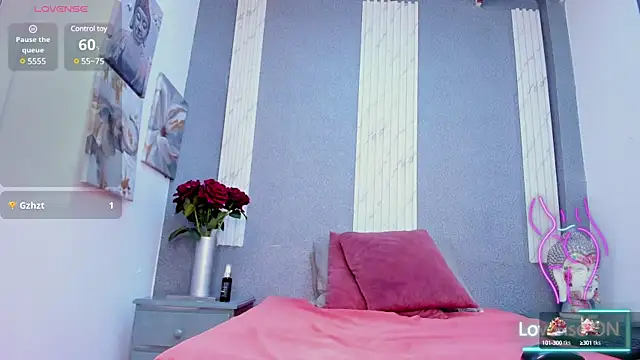 Snapshot of Lucy_Canel chatting on March 2025 11:31:02 PM Lucy Canel online show from March 2025 11:31:02 PM