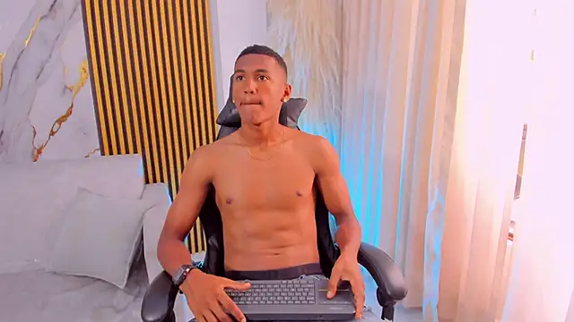 LexiAndDeker online show from October 2025 05:43:02 PM