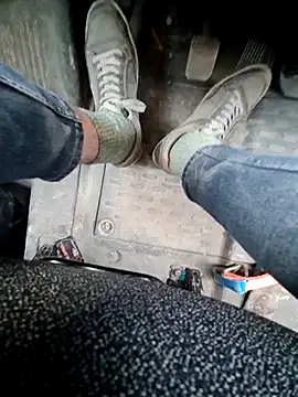 Snapshot of GM51-1988 chatting on March 2025 04:31:02 PM GM51-1988 online show from March 2025 04:31:02 PM