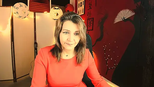 NicoleHitman online show from October 2025 05:30:01 AM