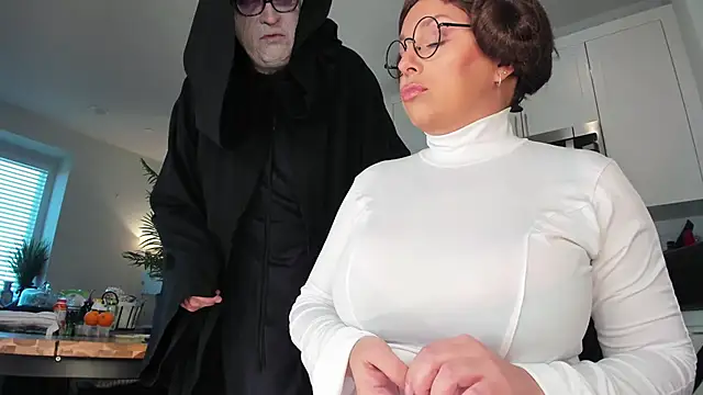 realtoxxxxmaria online show from October 2025 05:35:01 PM