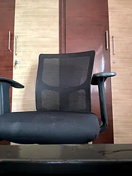 Snapshot of RightFielder chatting on October 2025 09:51:01 AM RightFielder online show from October 2025 09:51:01 AM