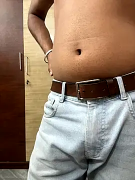 Snapshot of RightFielder chatting on November 2025 03:25:01 PM RightFielder online show from November 2025 03:25:01 PM