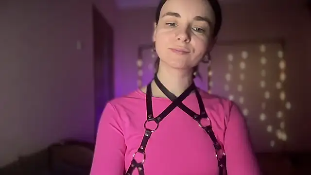 Snapshot of lanaloulou chatting on September 2025 02:56:02 AM lanaloulou online show from September 2025 02:56:02 AM