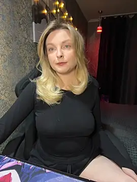 Snapshot of Lina_ly chatting on October 2025 09:16:01 PM Lina ly online show from October 2025 09:16:01 PM