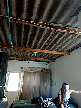 Snapshot of Valen_Person chatting on November 2025 04:53:02 PM Valen Person online show from November 2025 04:53:02 PM