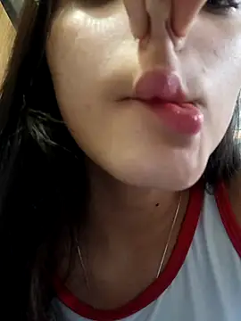 Snapshot of Valen_Person chatting on November 2025 04:17:02 PM Valen Person online show from November 2025 04:17:02 PM