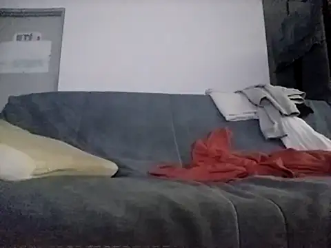 coolbrady17 online show from November 2025 10:12:01 PM