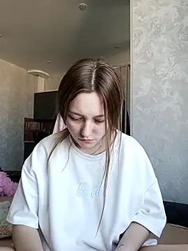 Snapshot of Bonechka chatting on November 2025 07:18:02 AM Bonechka online show from November 2025 07:18:02 AM