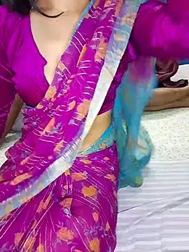 Cute-Zarina online show from November 2025 04:40:01 PM