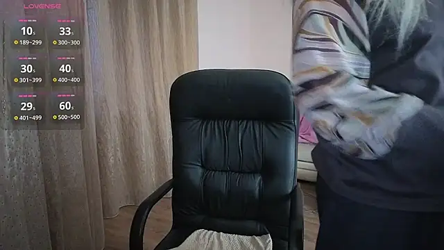 Snapshot of Wane_Witch chatting on November 2025 01:33:02 PM Wane Witch online show from November 2025 01:33:02 PM