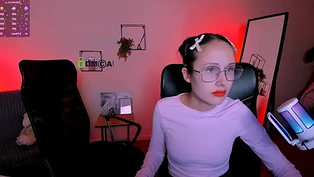 Snapshot of mona_cloud chatting on September 2025 02:05:01 AM mona cloud online show from September 2025 02:05:01 AM