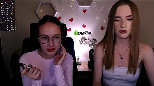 Snapshot of mona_cloud chatting on October 2025 07:23:02 PM mona cloud online show from October 2025 07:23:02 PM