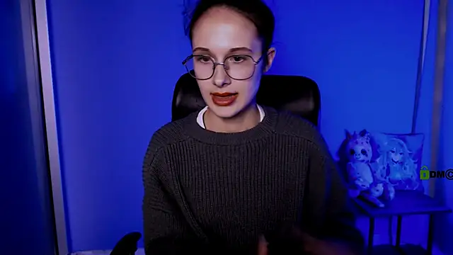 Snapshot of mona_cloud chatting on October 2025 07:45:01 PM mona cloud online show from October 2025 07:45:01 PM