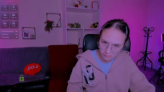 Snapshot of mona_cloud chatting on October 2025 11:37:02 PM mona cloud online show from October 2025 11:37:02 PM