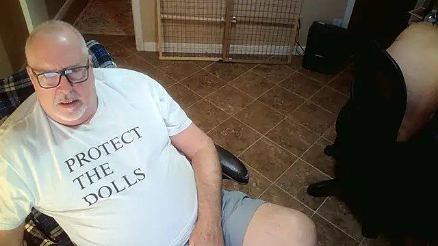 Snapshot of superbearboss chatting on October 2025 03:16:02 AM superbearboss online show from October 2025 03:16:02 AM