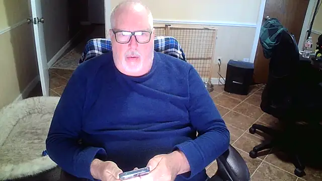 Snapshot of superbearboss chatting on October 2025 02:07:01 PM superbearboss online show from October 2025 02:07:01 PM