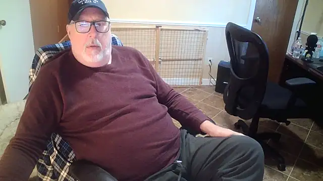 Snapshot of superbearboss chatting on November 2025 02:17:02 PM superbearboss online show from November 2025 02:17:02 PM