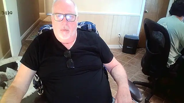 Snapshot of superbearboss chatting on November 2025 03:56:01 PM superbearboss online show from November 2025 03:56:01 PM